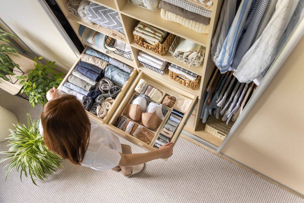 3 Tips For Small Dressing Rooms